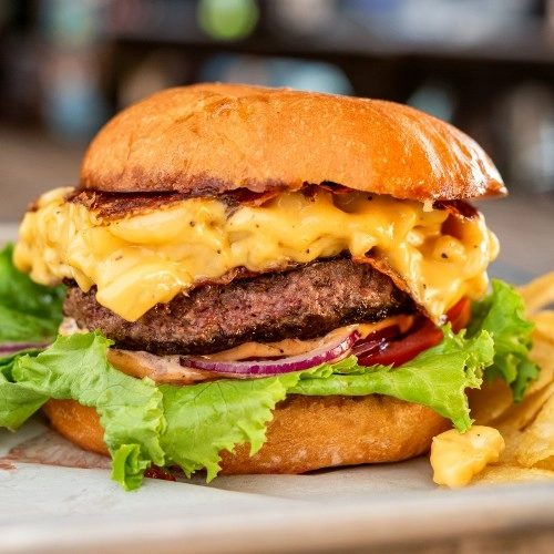 MAC & CHEESE BURGER